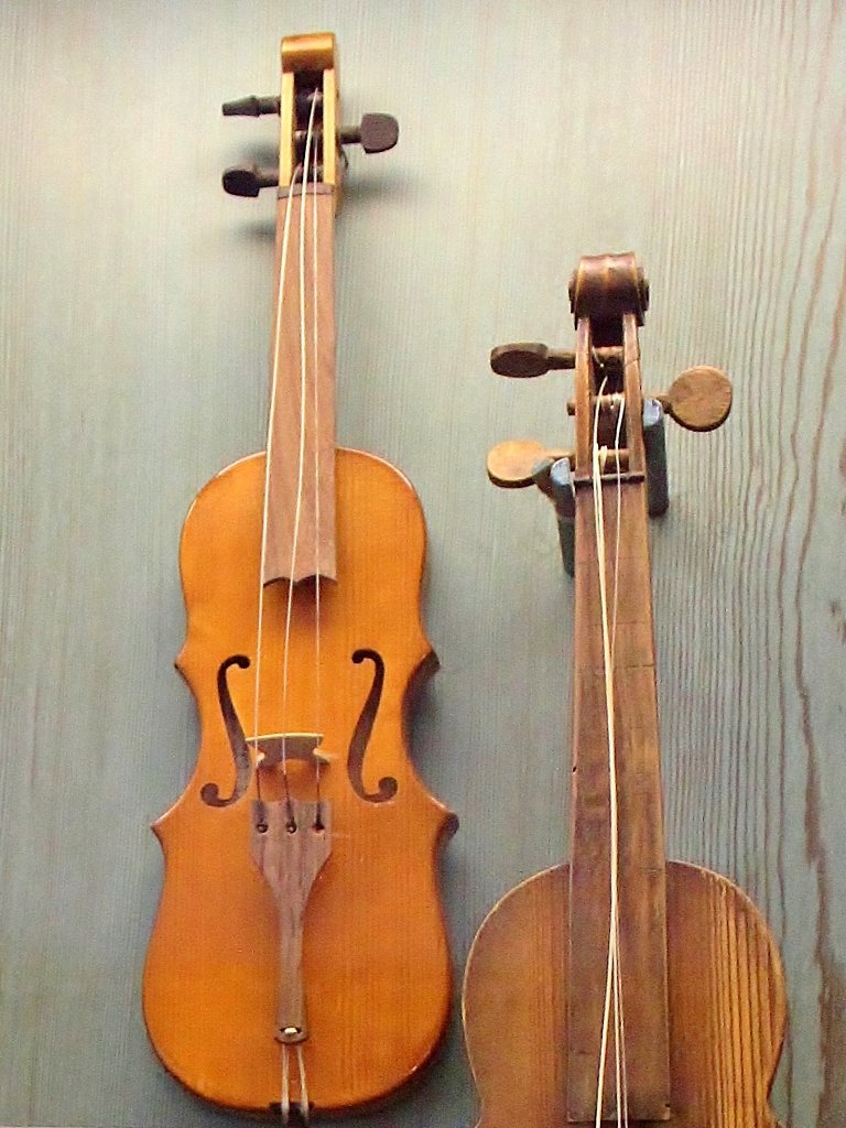 Traditional Sorbian 3-string violin, Wendish Museum, Cottbus.